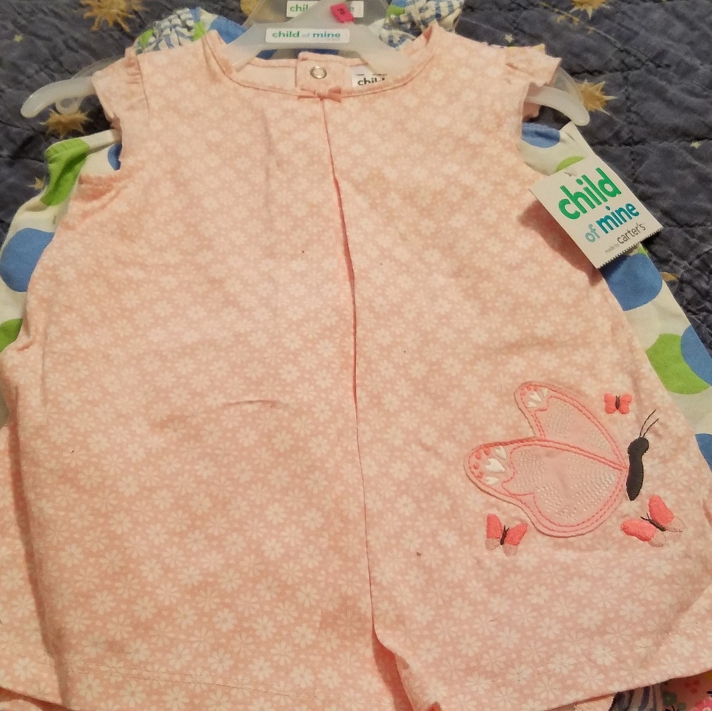 4 outfits Girls size 18month bundle